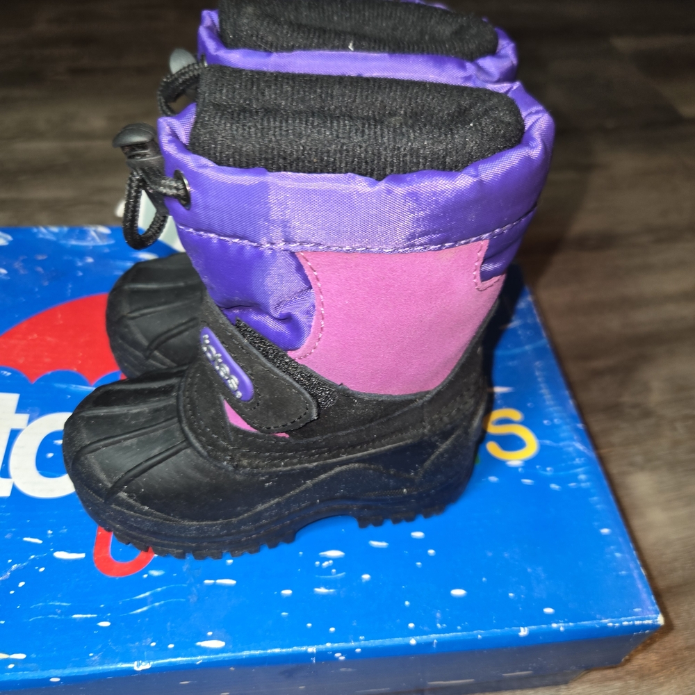 TOTES toddler girls size 5 PURPLE/magenta WINTER SNOW BOOTS black bottoms New - Picture 3 of 11